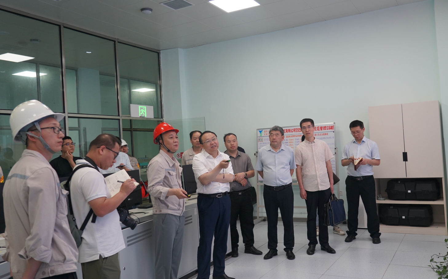 重庆市应急管理局党委书记、局长宋平到天原化工开展安全生产调研